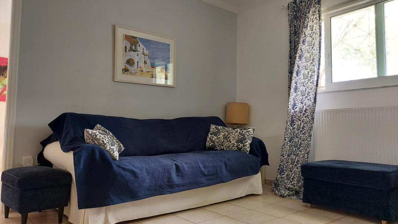 Joan'S Airport Apartment อาร์เตมีดา ภายนอก รูปภาพ